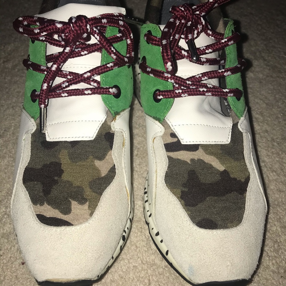 Steve Madden sneakers